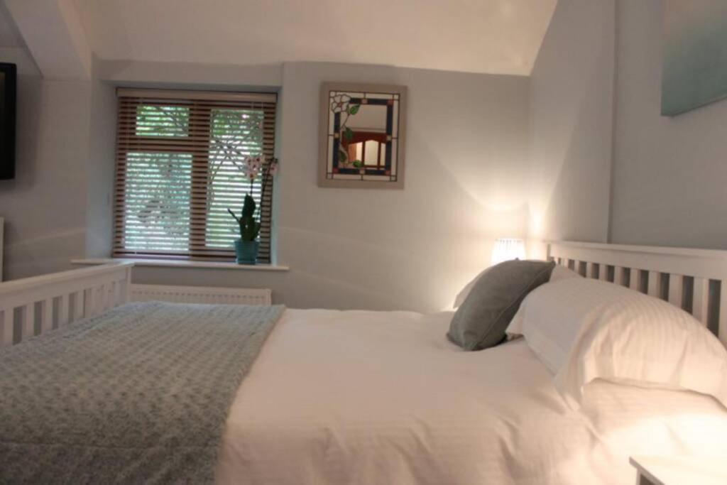 The Little Acorn Apartment Lydney Luaran gambar